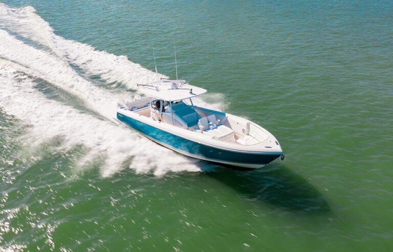 Redefining Day Boating: The Saxdor 400 GTC Story