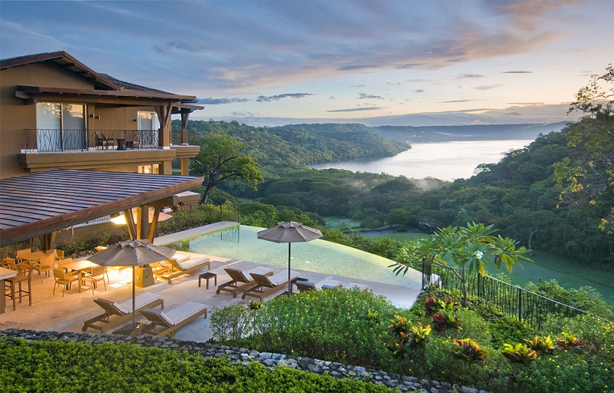 luxury villa in Costa Rica